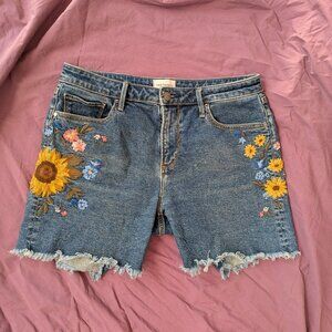 Driftwood embroidered Jean shorts, size 28 (waist ), 5.5" inseam, raw hem